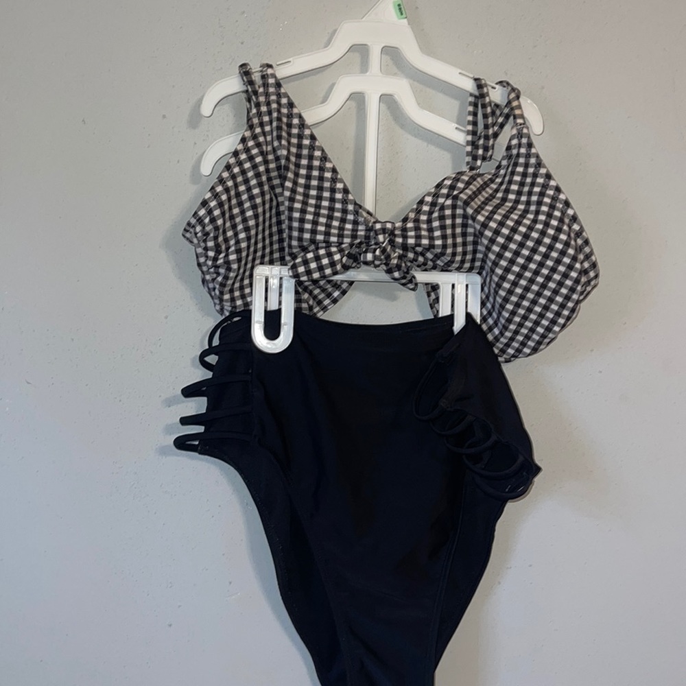 Swim suit